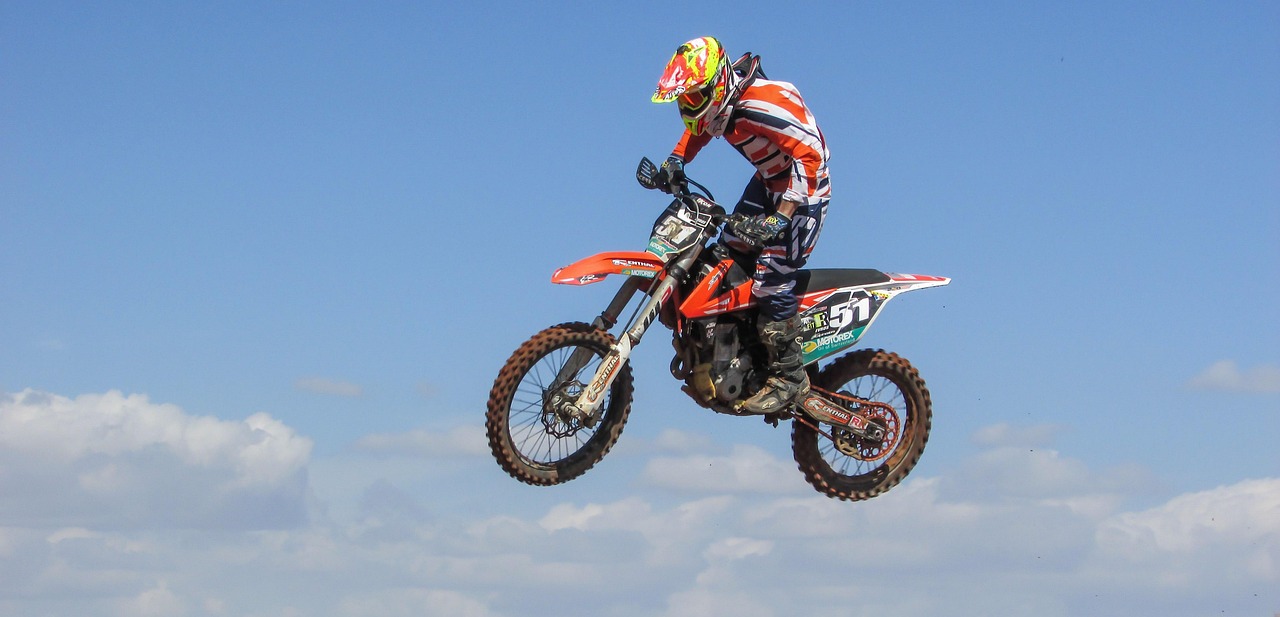 Motocross, sport, extreme — Get Expert-Led Football Discussion on Lagradaonline.com